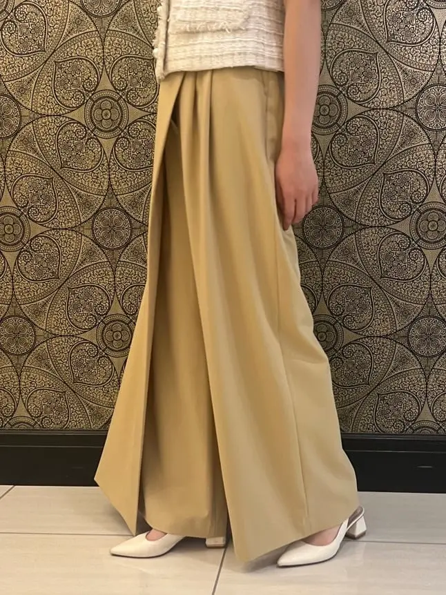 GRACE CONTINENTAL The Banquet 赤坂 梨来 コーディネート画像