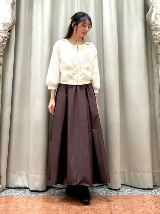 GRACE CONTINENTAL The Banquet eri コーディネート画像