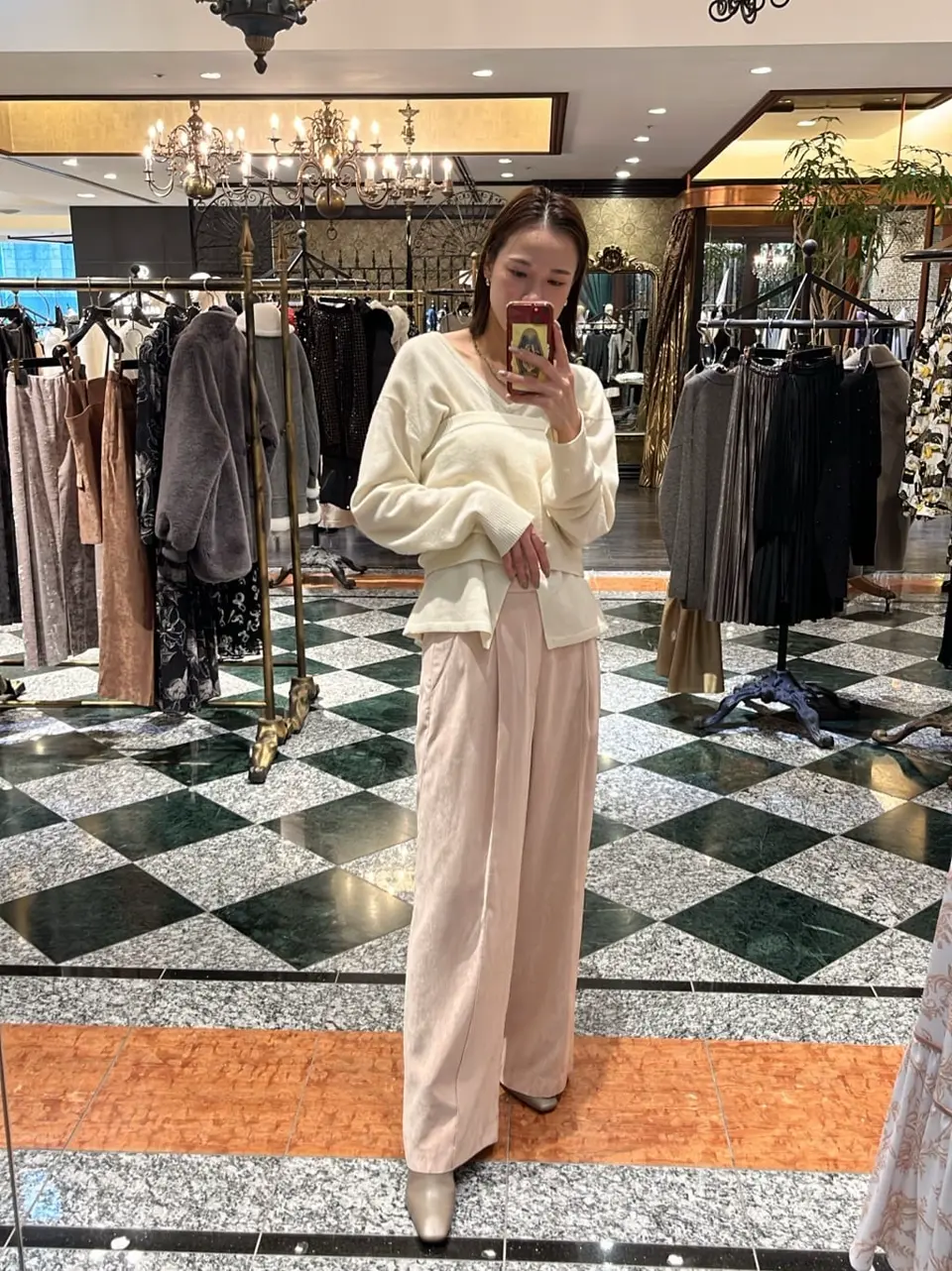 GRACE CONTINENTAL The Banquet 亀田 未希 コーディネート画像