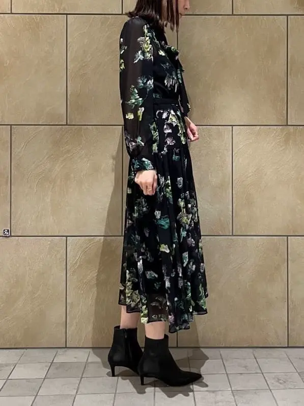 GRACE CONTINENTAL The Banquet 亀田 未希 コーディネート画像