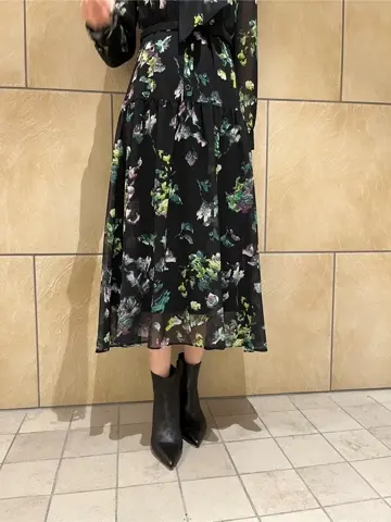 GRACE CONTINENTAL The Banquet 亀田 未希 コーディネート画像