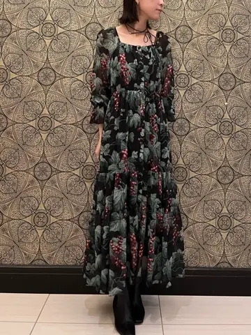 GRACE CONTINENTAL The Banquet 亀田 未希 コーディネート画像