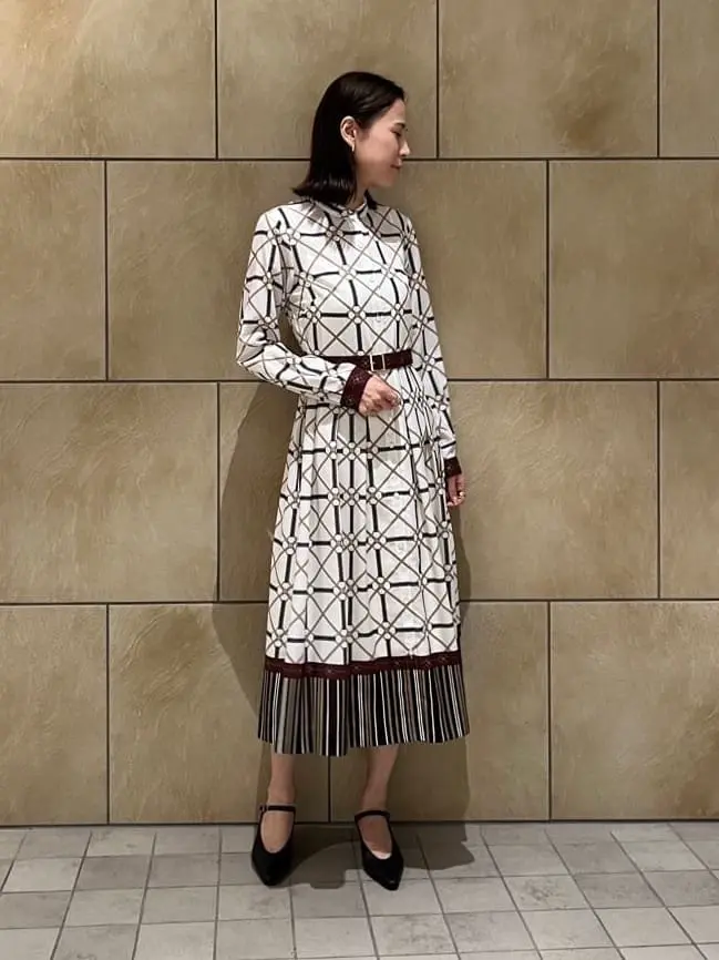 GRACE CONTINENTAL The Banquet 亀田 未希 コーディネート画像