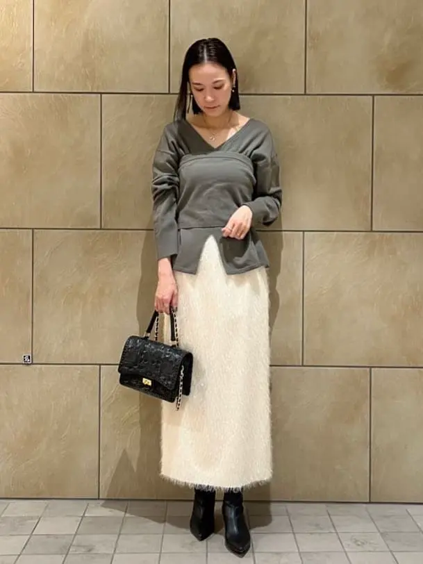 GRACE CONTINENTAL The Banquet 亀田 未希 コーディネート画像