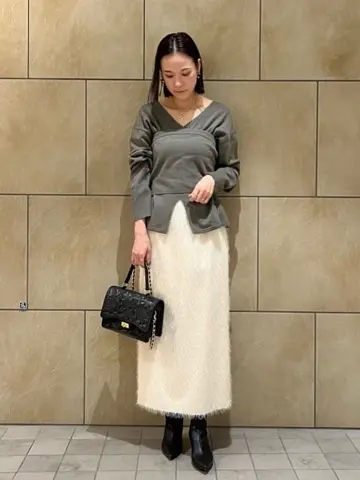 GRACE CONTINENTAL The Banquet 亀田 未希 コーディネート画像