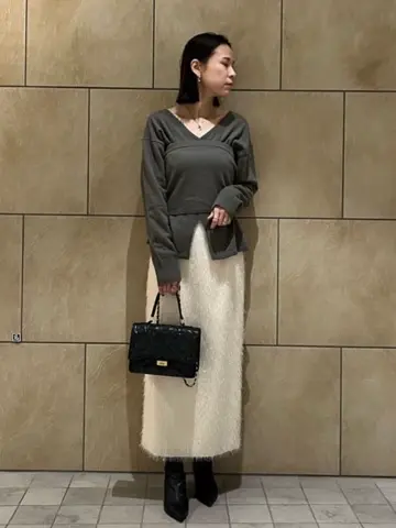 GRACE CONTINENTAL The Banquet 亀田 未希 コーディネート画像