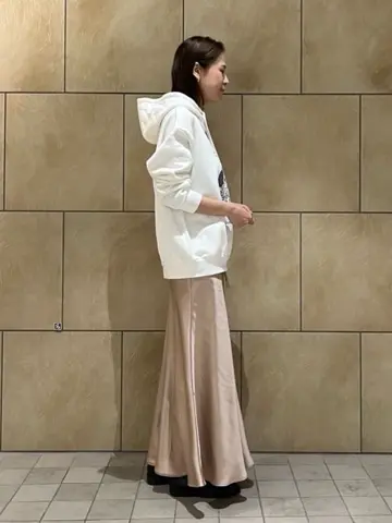 GRACE CONTINENTAL The Banquet 亀田 未希 コーディネート画像