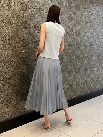 GRACE CONTINENTAL The Banquet 亀田 未希 コーディネート画像