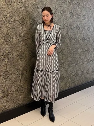 GRACE CONTINENTAL The Banquet 亀田 未希 コーディネート画像