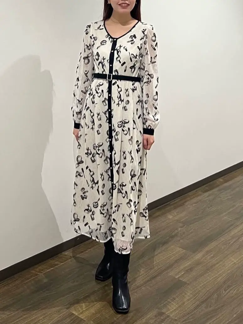 GRACE CONTINENTAL The Banquet 赤坂 梨来 コーディネート画像