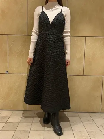 GRACE CONTINENTAL The Banquet 赤坂 梨来 コーディネート画像