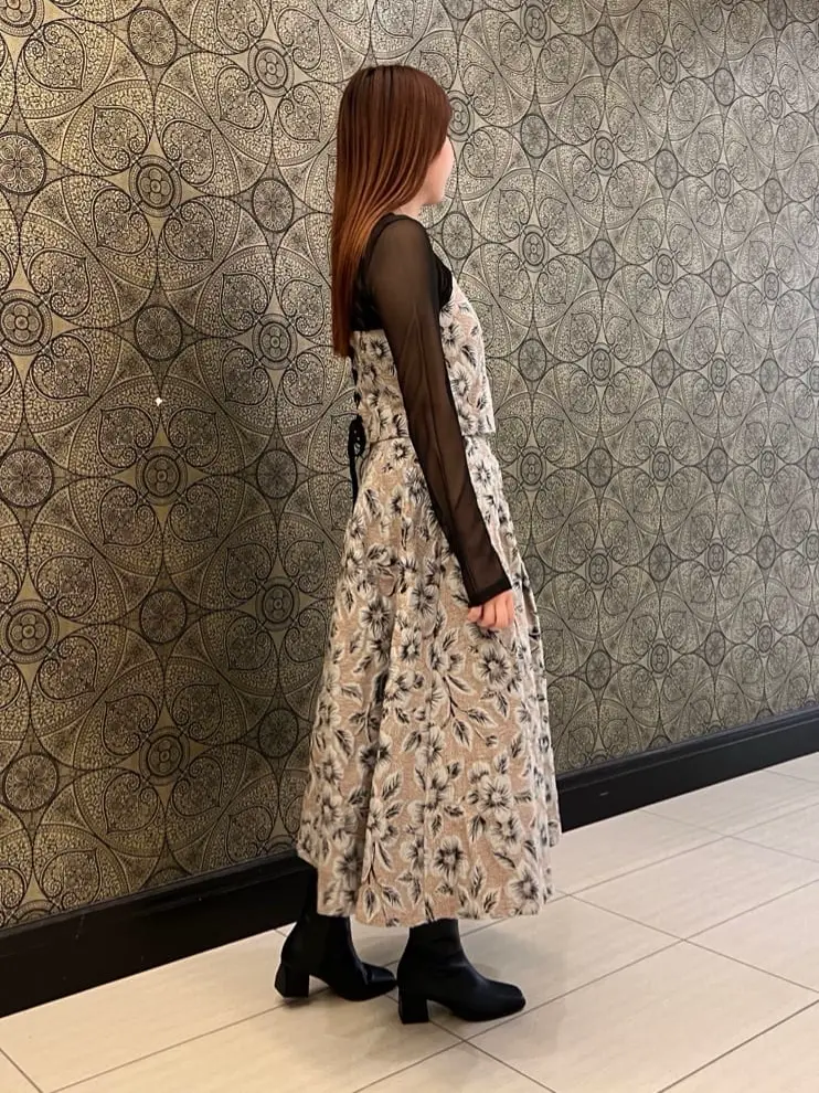 GRACE CONTINENTAL The Banquet 赤坂 梨来 コーディネート画像