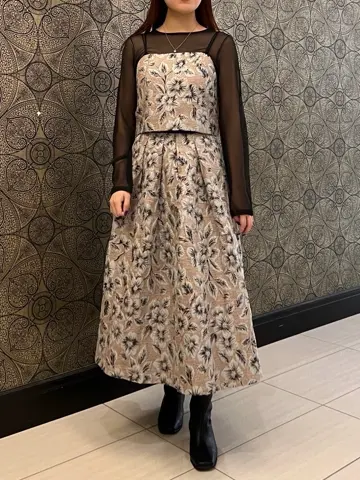 GRACE CONTINENTAL The Banquet 赤坂 梨来 コーディネート画像