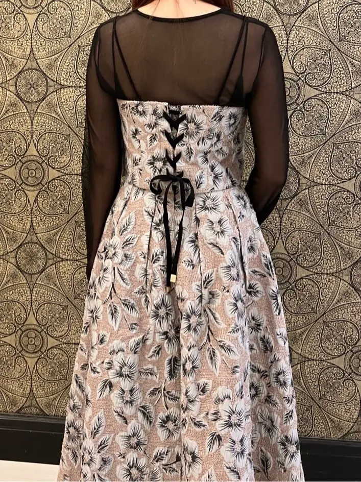 GRACE CONTINENTAL The Banquet 赤坂 梨来 コーディネート画像