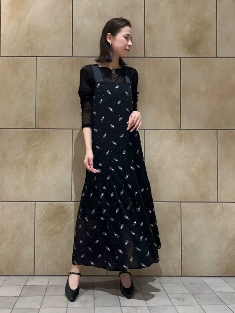 グレースコンチネンタル 刺繍　花柄　ノースリーブ　ワンピース　ネイビー　リボン ラメ刺繍ノースリーブワンピース / GRACE CONTINENTAL | GRACE