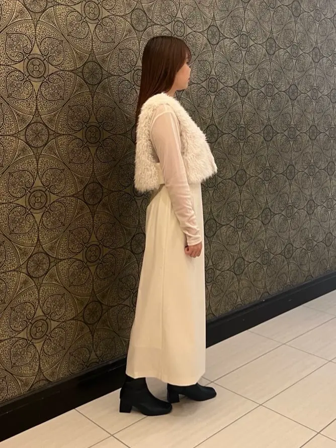 GRACE CONTINENTAL The Banquet 赤坂 梨来 コーディネート画像