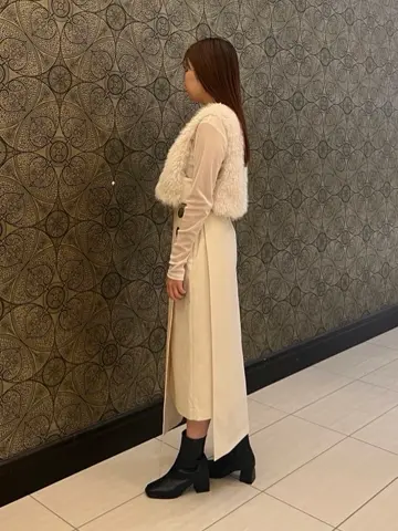 GRACE CONTINENTAL The Banquet 赤坂 梨来 コーディネート画像