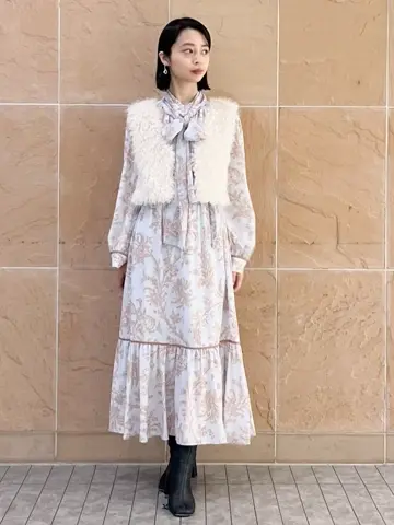 GRACE CONTINENTAL The Banquet yuri コーディネート画像