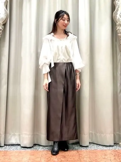 GRACE CONTINENTAL The Banquet eri コーディネート画像