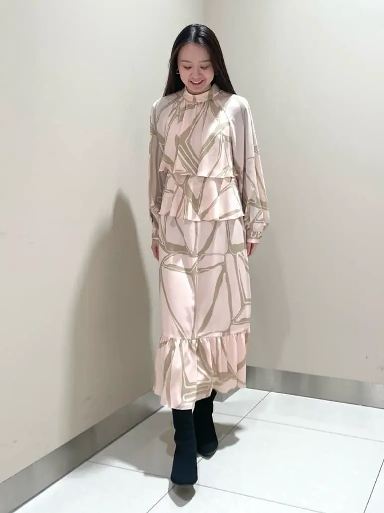 GRACE CONTINENTAL The Banquet Suzuka コーディネート画像