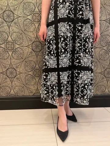 GRACE CONTINENTAL The Banquet 赤坂 梨来 コーディネート画像