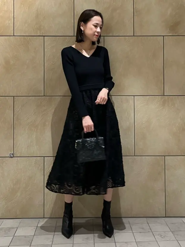 GRACE CONTINENTAL The Banquet 亀田 未希 コーディネート画像