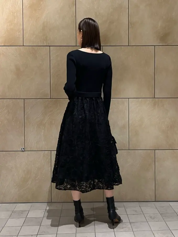 GRACE CONTINENTAL The Banquet 亀田 未希 コーディネート画像