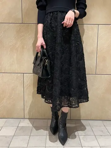 GRACE CONTINENTAL The Banquet 亀田 未希 コーディネート画像