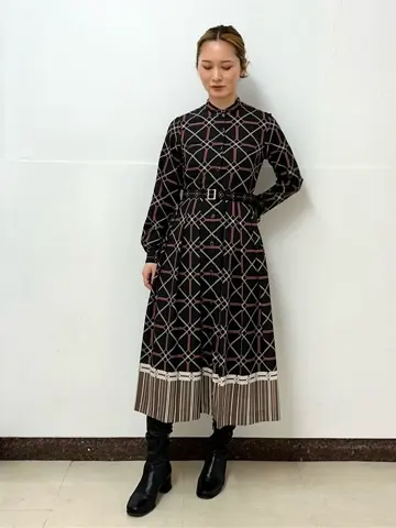 GRACE CONTINENTAL The Banquet Kogane. コーディネート画像