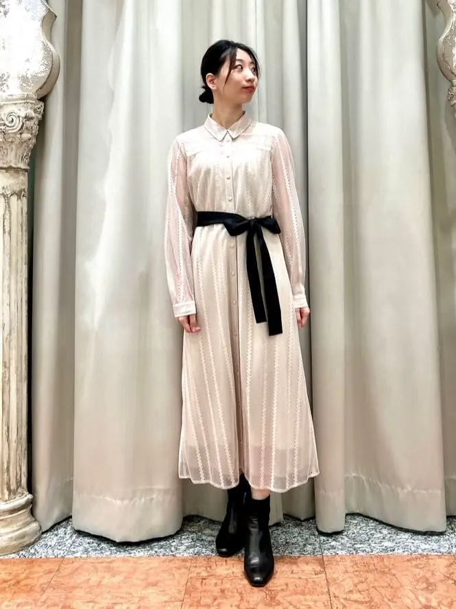 GRACE CONTINENTAL The Banquet eri コーディネート画像