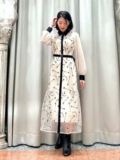 GRACE CONTINENTAL The Banquet eri コーディネート画像