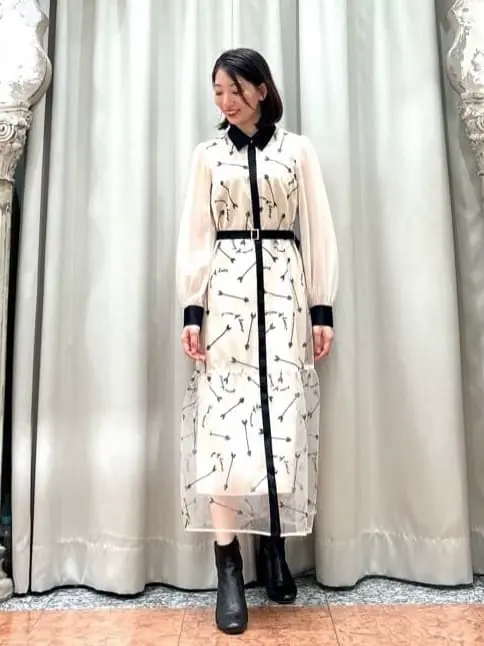 GRACE CONTINENTAL The Banquet eri コーディネート画像