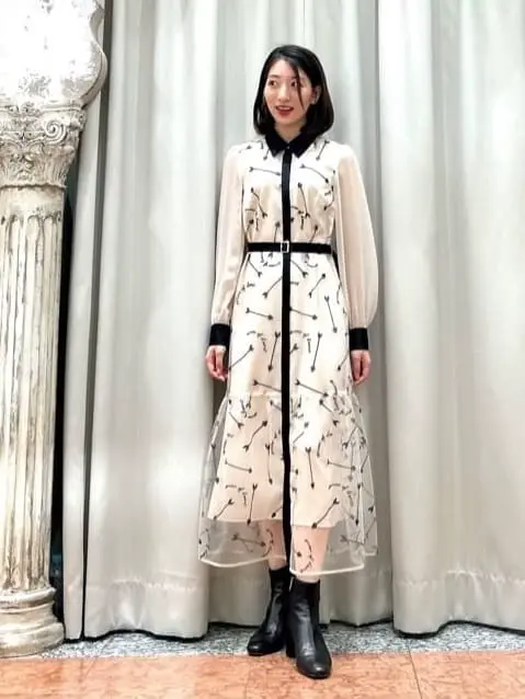 GRACE CONTINENTAL The Banquet eri コーディネート画像