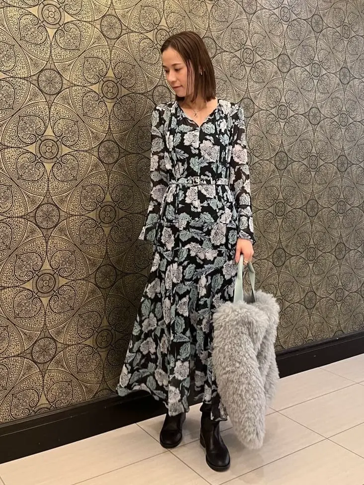 GRACE CONTINENTAL The Banquet 亀田 未希 コーディネート画像