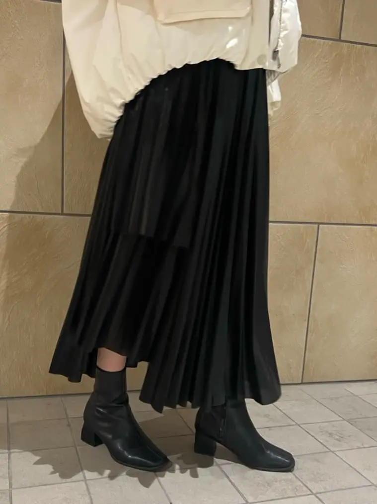 GRACE CONTINENTAL The Banquet 赤坂 梨来 コーディネート画像