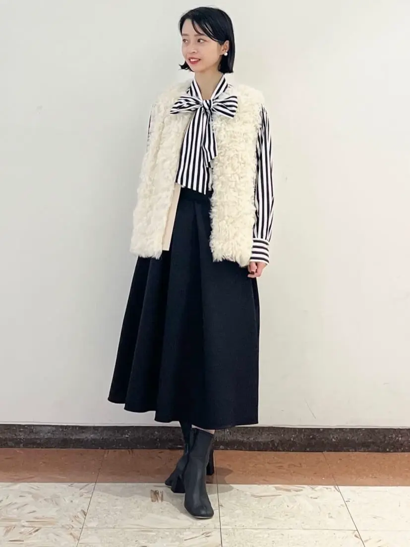 GRACE CONTINENTAL The Banquet yuri コーディネート画像