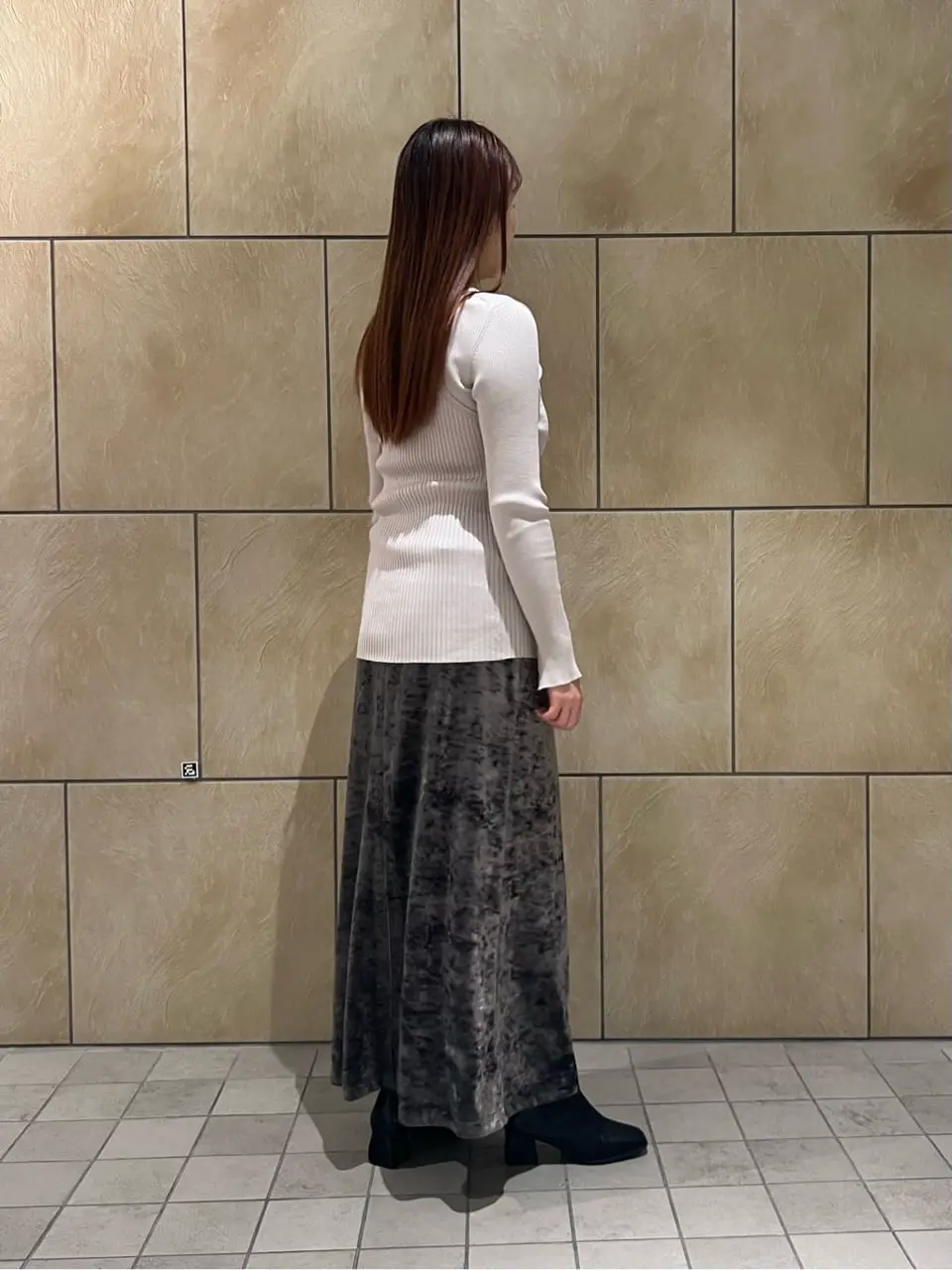 GRACE CONTINENTAL The Banquet 赤坂 梨来 コーディネート画像