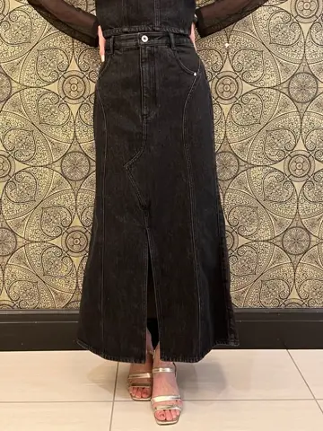 GRACE CONTINENTAL The Banquet 亀田 未希 コーディネート画像