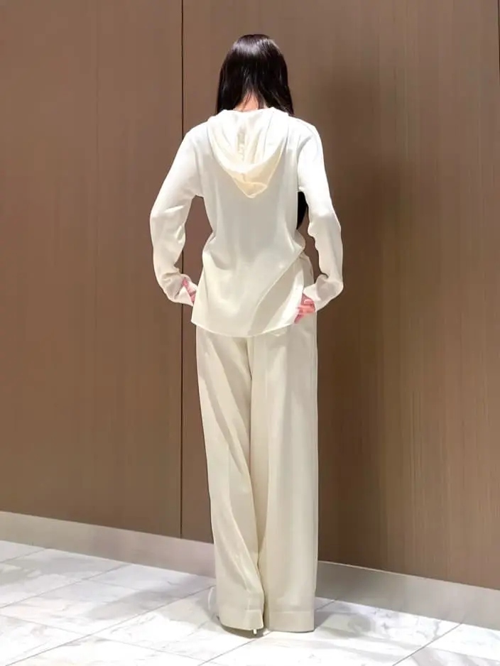 GRACE CONTINENTAL The Banquet Suzuka コーディネート画像