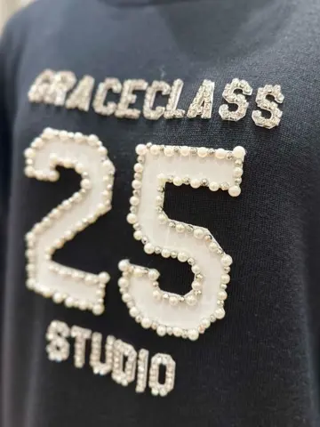 GRACE CONTINENTAL The Banquet 遠藤　みずき コーディネート画像