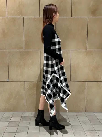 GRACE CONTINENTAL The Banquet 赤坂 梨来 コーディネート画像