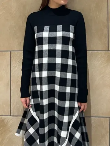 GRACE CONTINENTAL The Banquet 赤坂 梨来 コーディネート画像