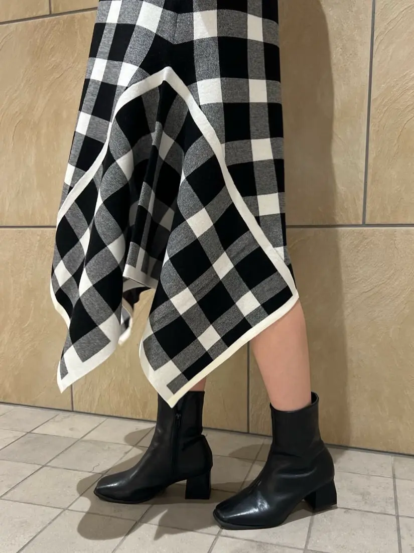 GRACE CONTINENTAL The Banquet 赤坂 梨来 コーディネート画像