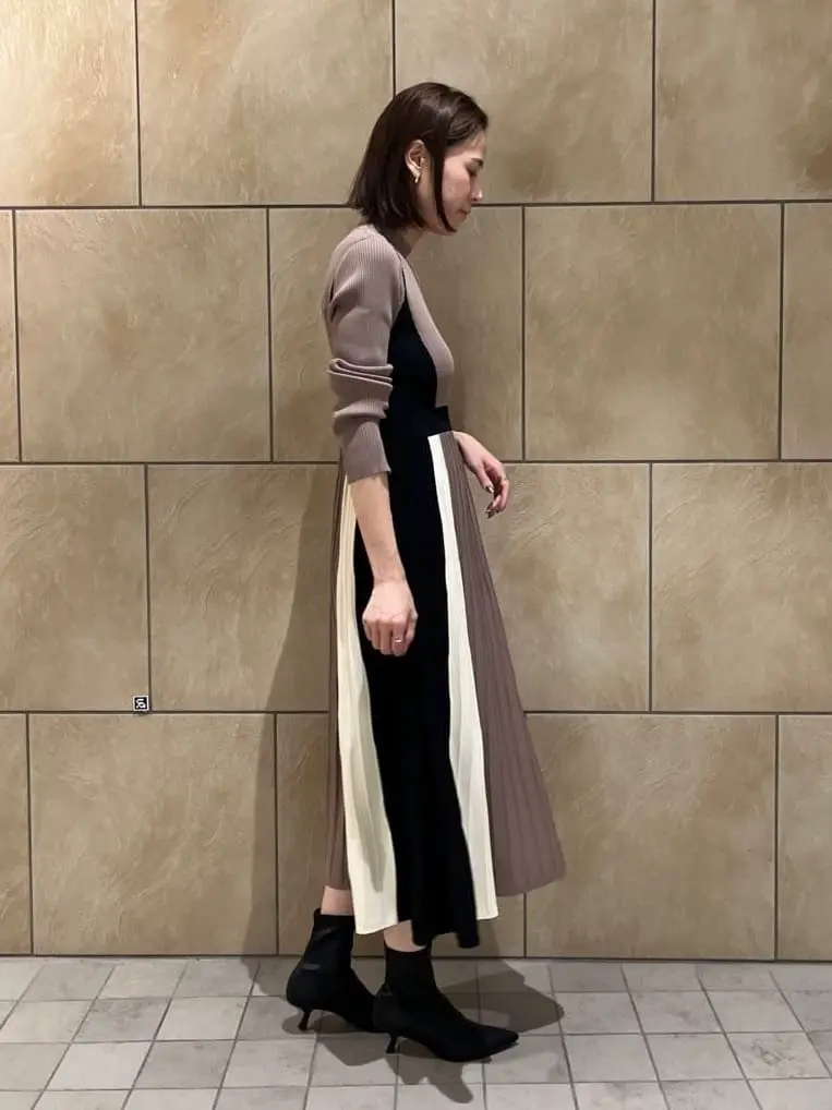 GRACE CONTINENTAL The Banquet 亀田 未希 コーディネート画像