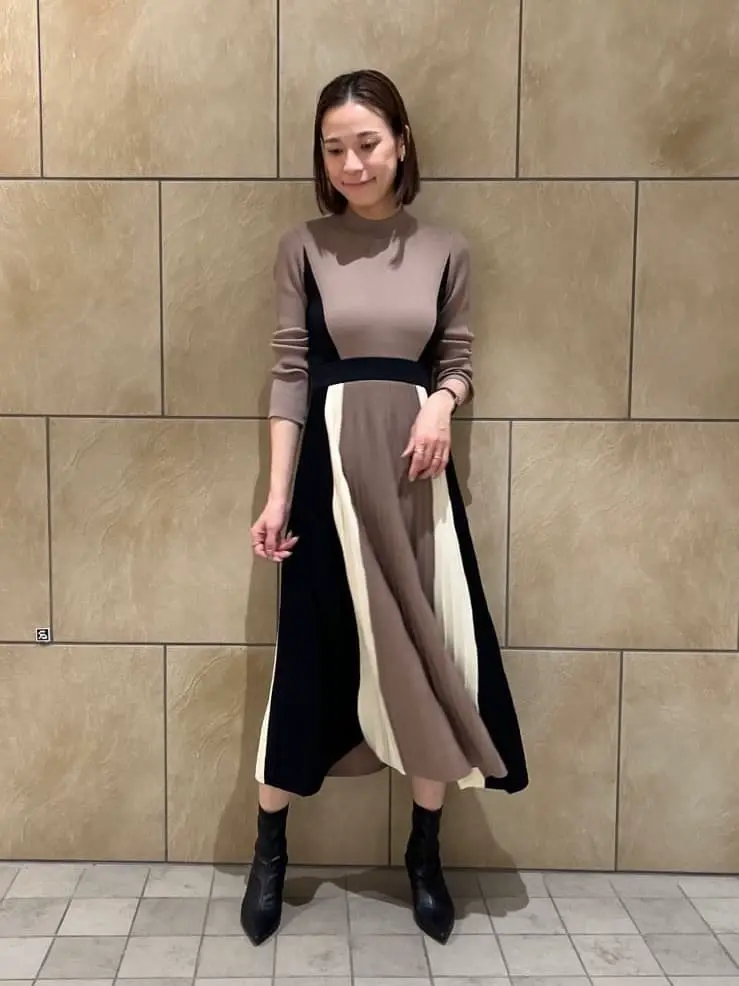 GRACE CONTINENTAL The Banquet 亀田 未希 コーディネート画像