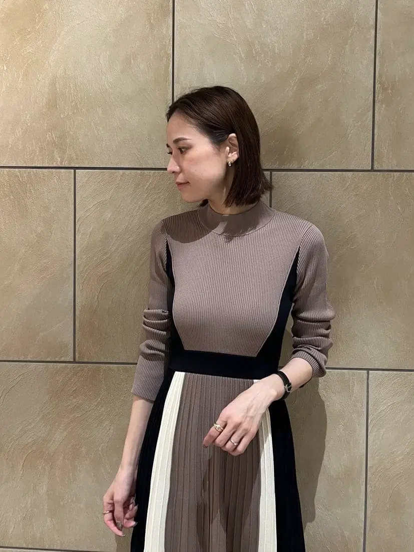 GRACE CONTINENTAL The Banquet 亀田 未希 コーディネート画像