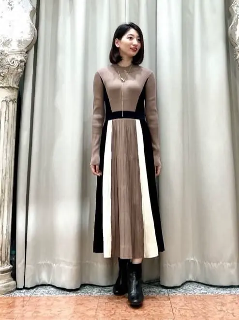 GRACE CONTINENTAL The Banquet eri コーディネート画像