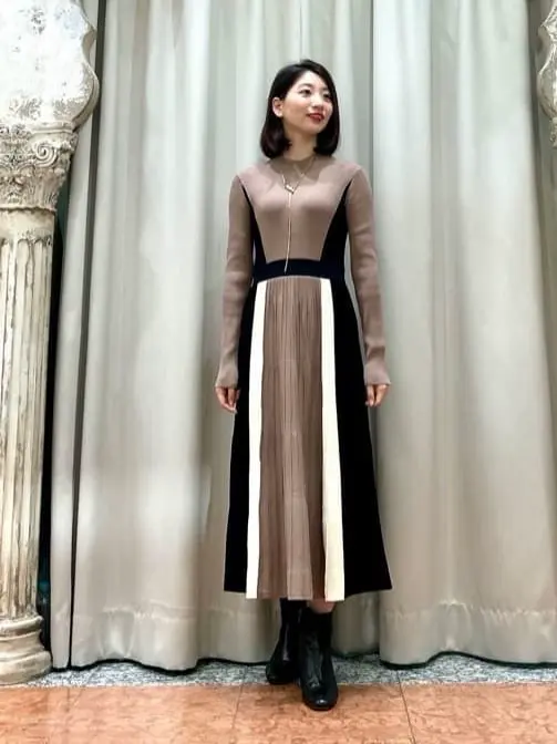 GRACE CONTINENTAL The Banquet eri コーディネート画像