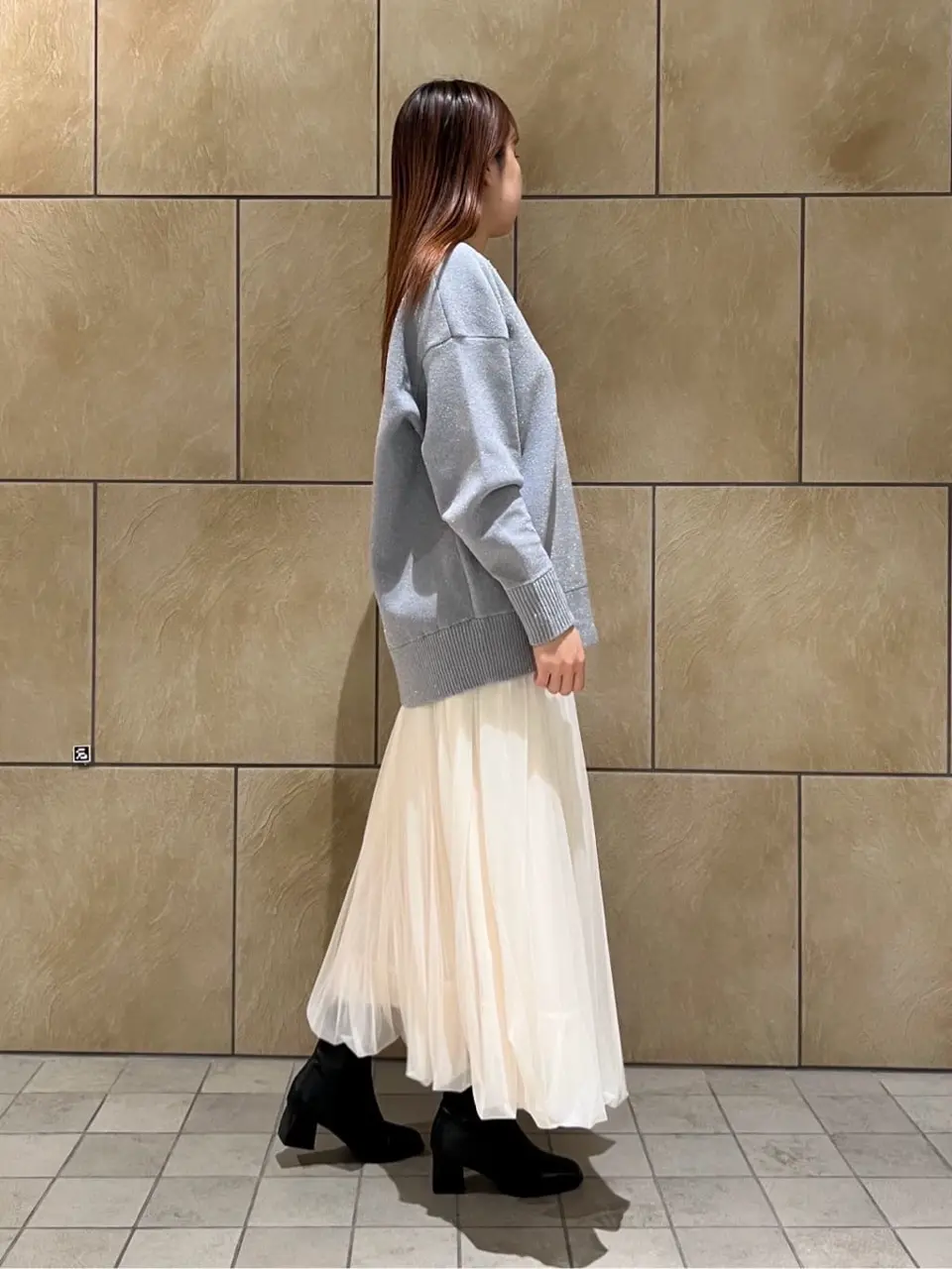 GRACE CONTINENTAL The Banquet 赤坂 梨来 コーディネート画像