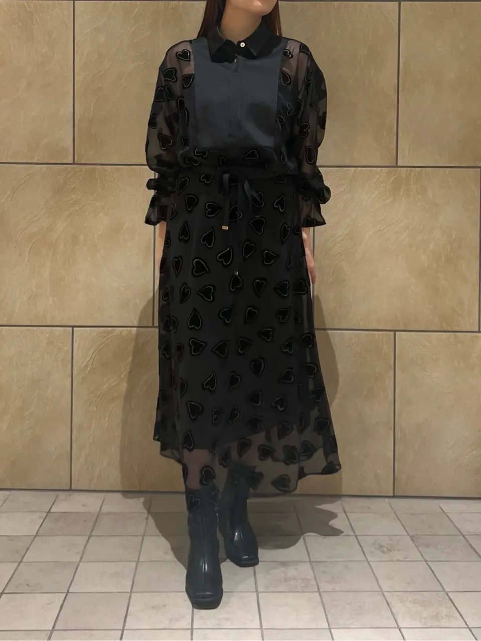 GRACE CONTINENTAL The Banquet 赤坂 梨来 コーディネート画像